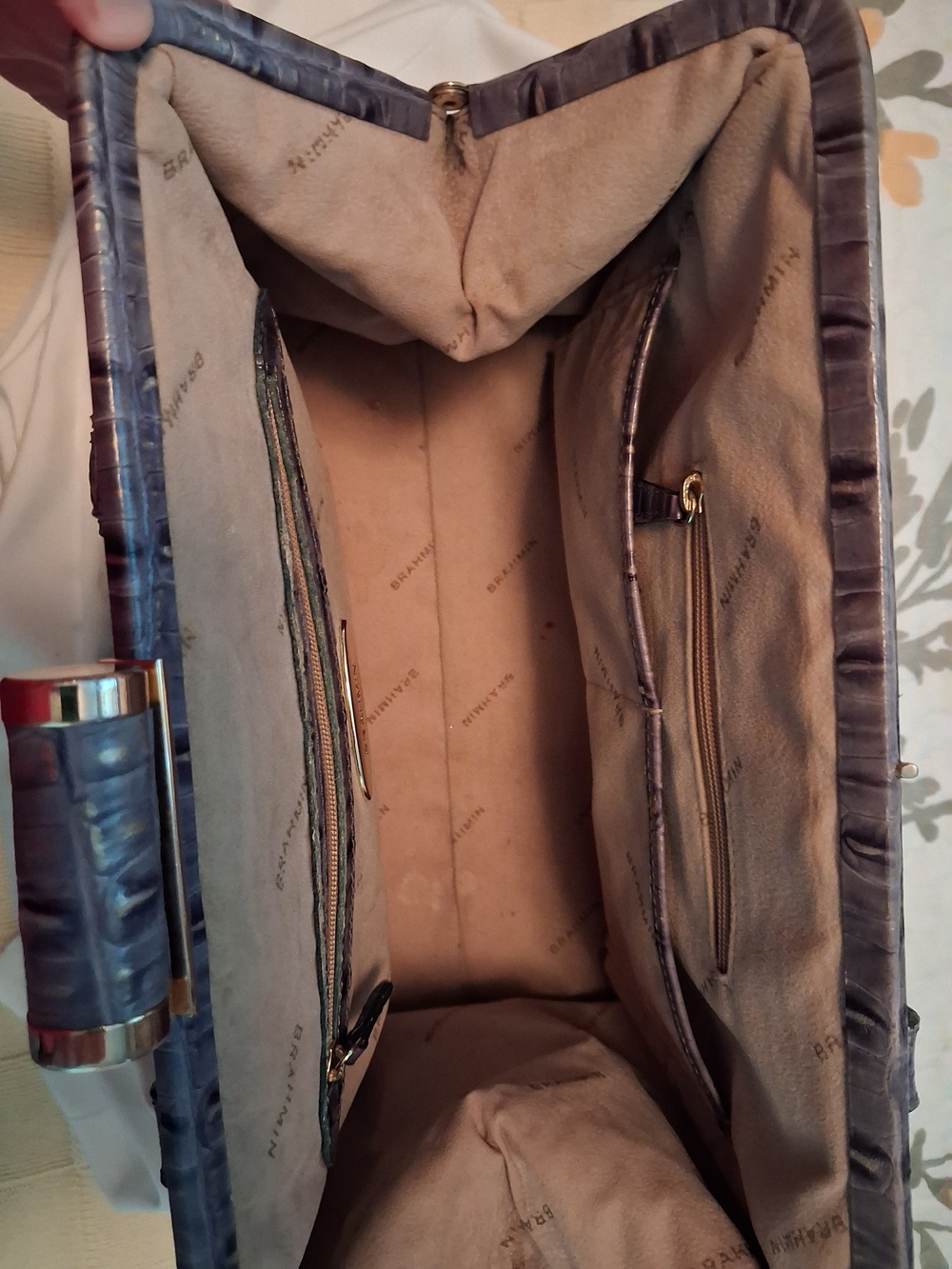 Brahmin - Picture 2 of 8